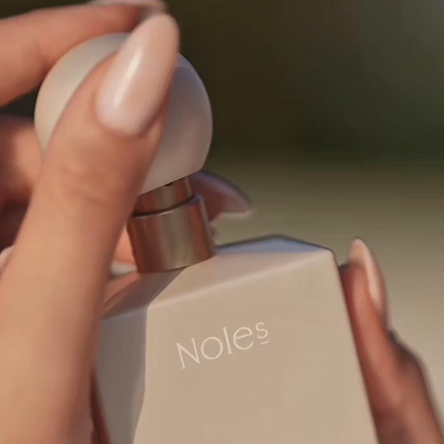 Anwendungsvideo von Fari Islands Eau de Parfum